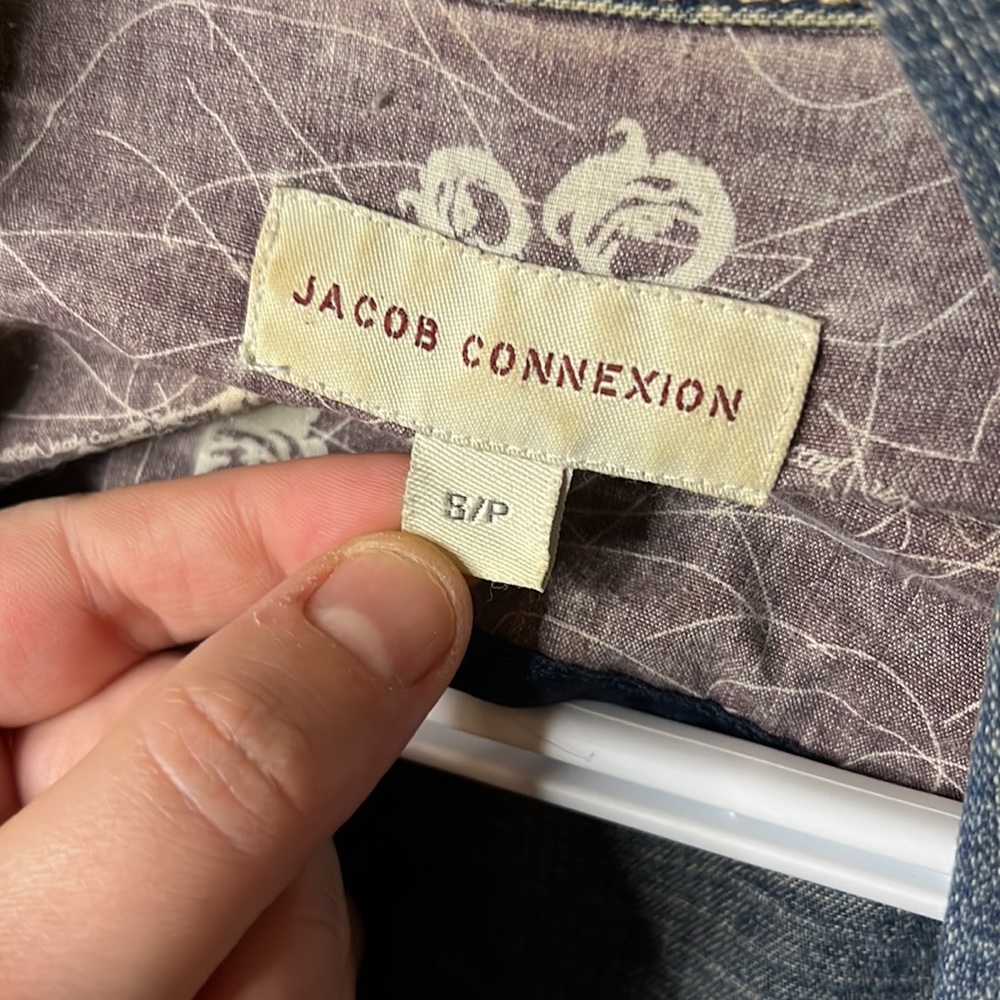 Distress Jean jacket - Picture 2 of 3
